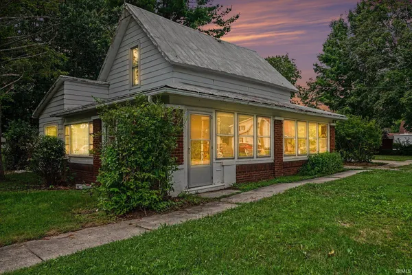 $185,000 | 205 North West Street, Milford, IN 46542