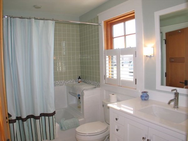 17 Round Pond Road Chilmark, MA 02535 - Photo 20 of 39 a bathroom with a sink a toilet and tub