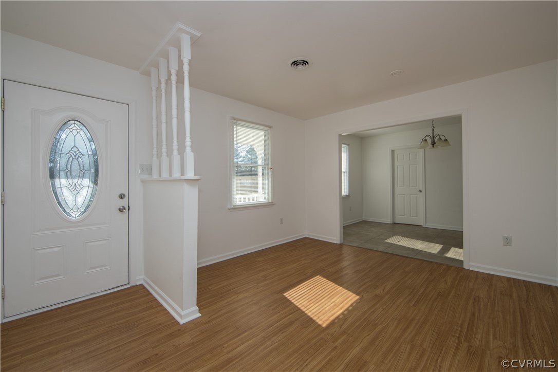 118 Salisbury Road Colonial Heights, VA 23834 - Photo 5 of 27 Gallery Image 5
