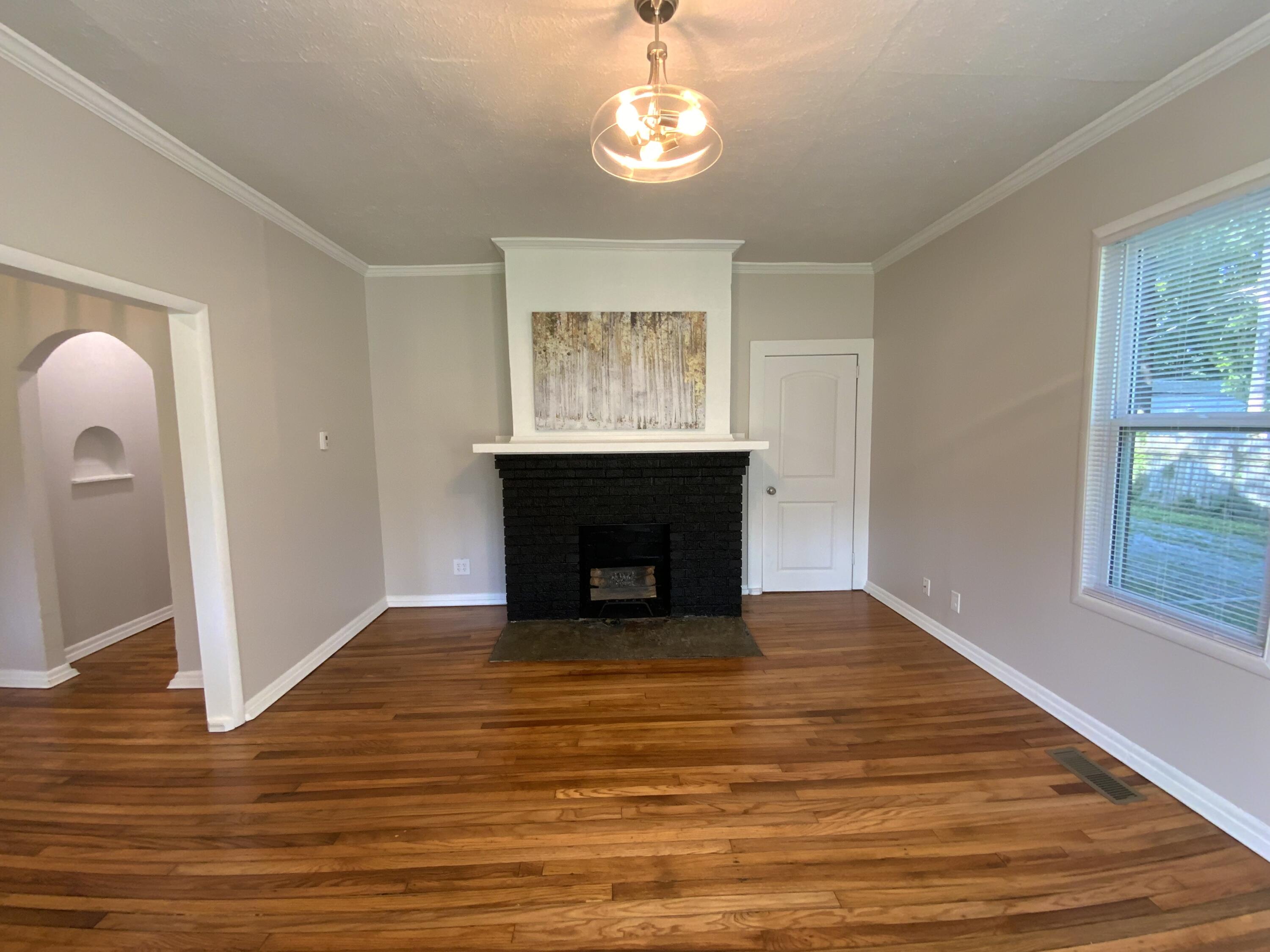 3606 Benton Road Paducah, KY 42003 - Photo 10 of 25 Living Room with Aesthetic Fire Place