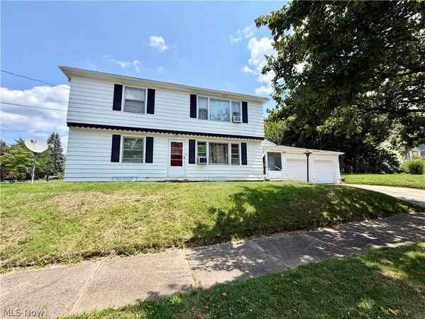 $179,900 | 526 North Firestone Boulevard, Akron, OH 44301