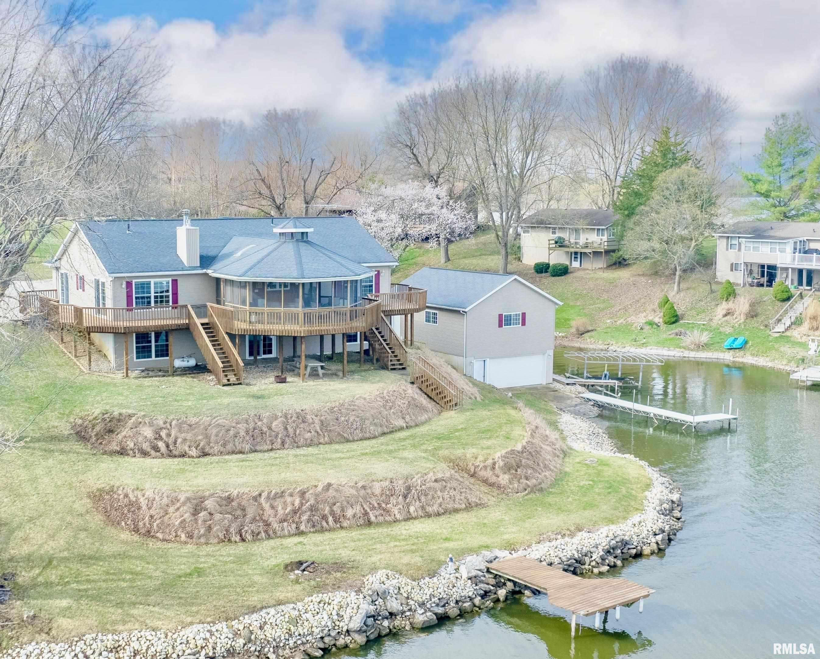 314 Lakeview Drive Avon, IL 61415 - Photo 1 of 80