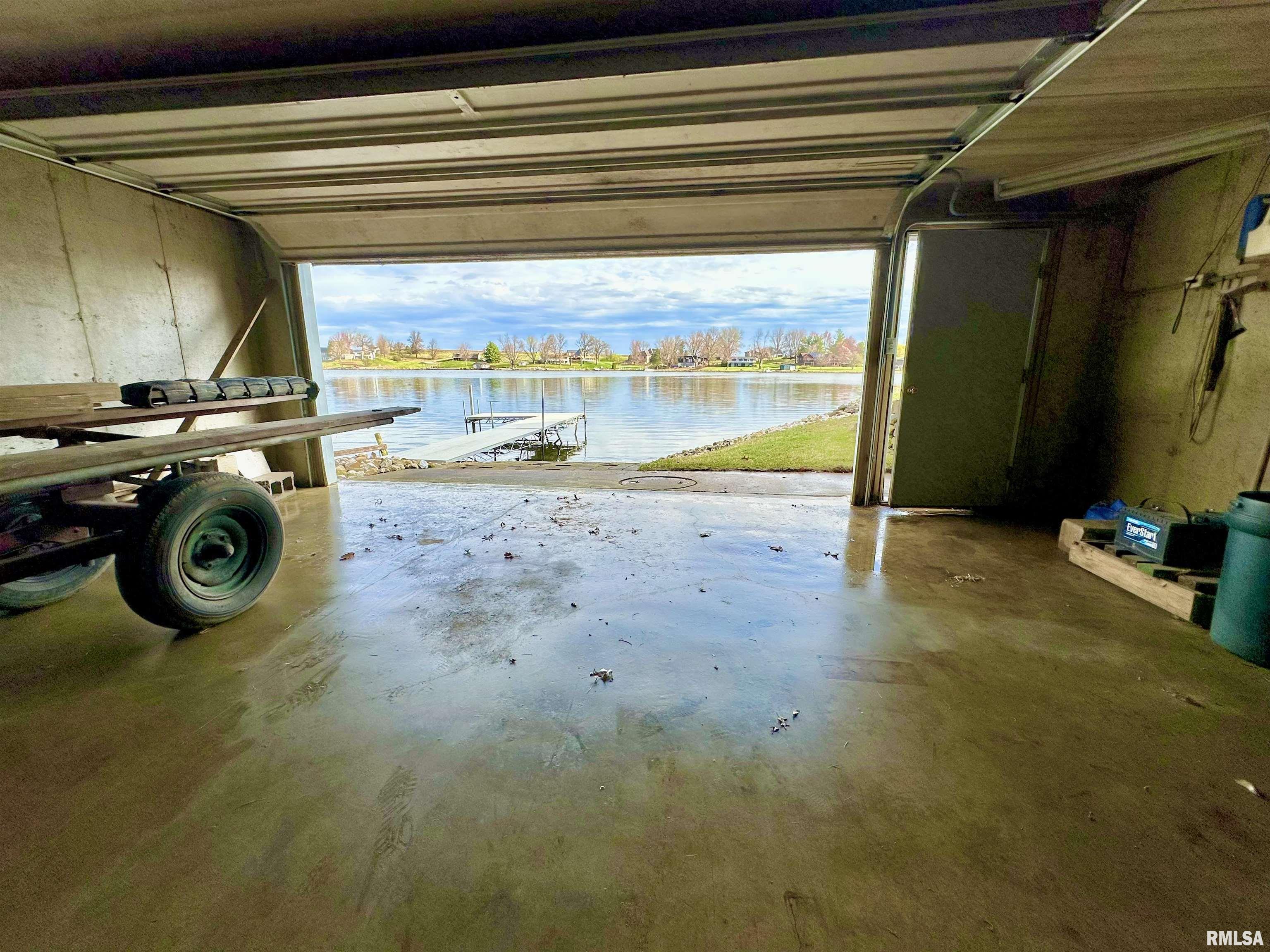 314 Lakeview Drive Avon, IL 61415 - Photo 25 of 80