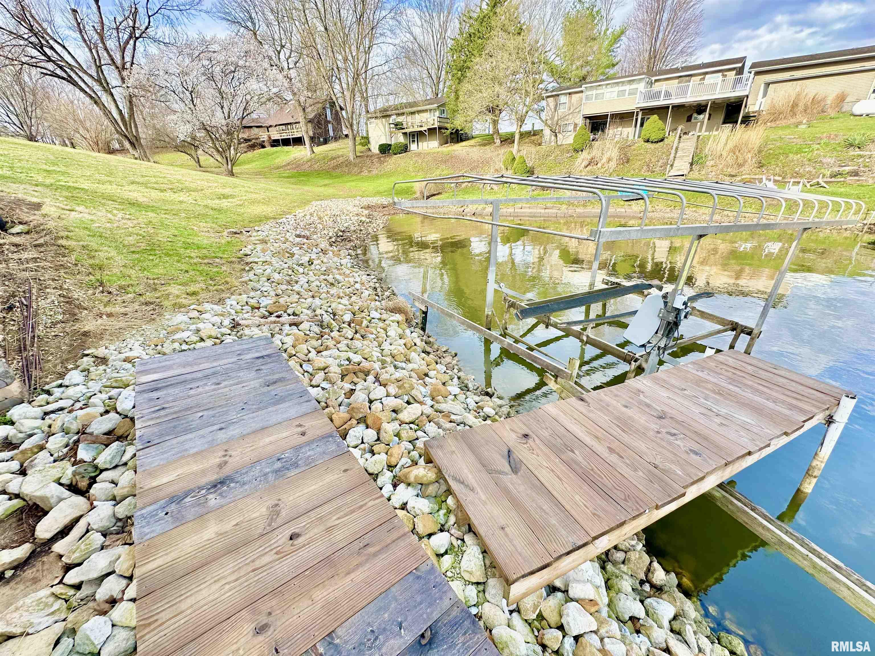 314 Lakeview Drive Avon, IL 61415 - Photo 27 of 80