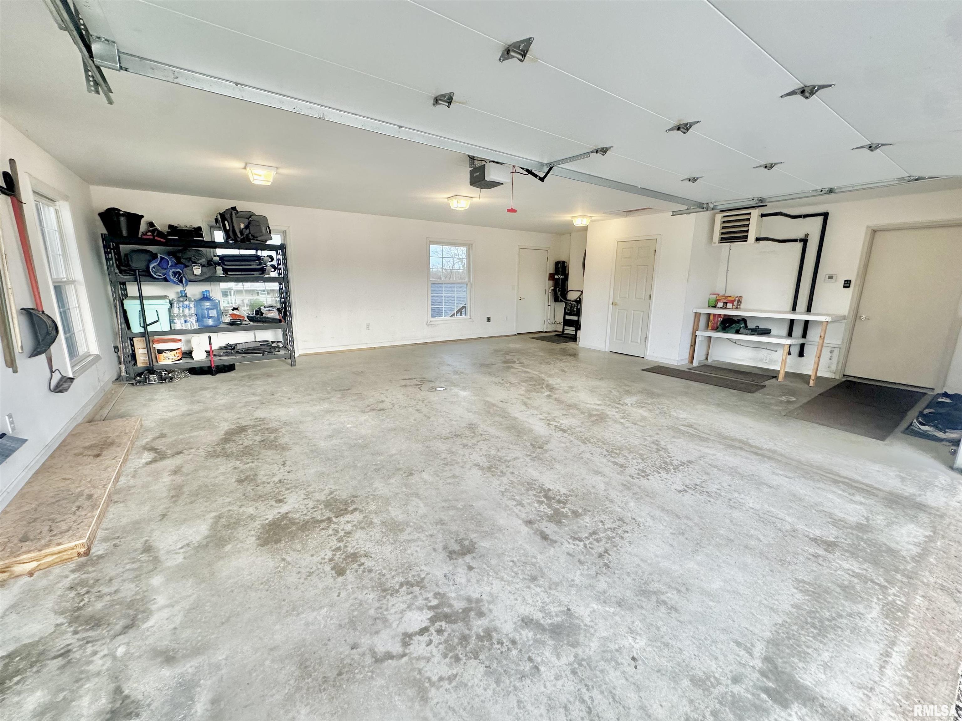 314 Lakeview Drive Avon, IL 61415 - Photo 36 of 80