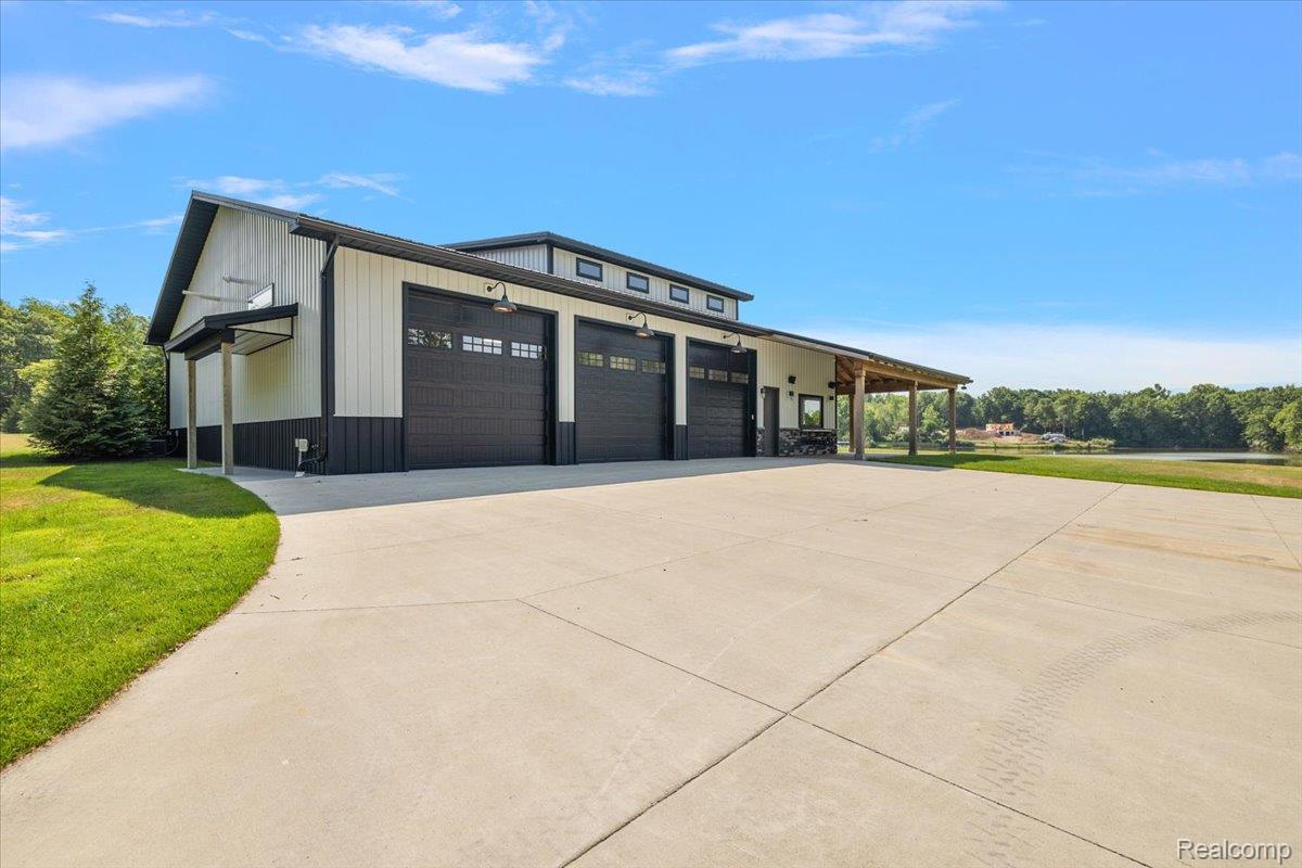 3697 Mitchell Road Metamora, MI 48455 - Photo 5 of 68 06-3697 Mitchell-6.jpg