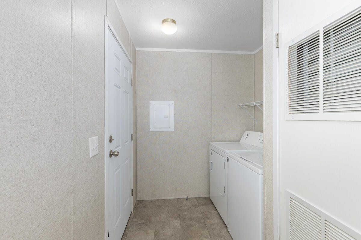 360 East Tuttle Road, Unit 121 Ionia, MI 48846 - Photo 17 of 20 360-E-Tuttle_016