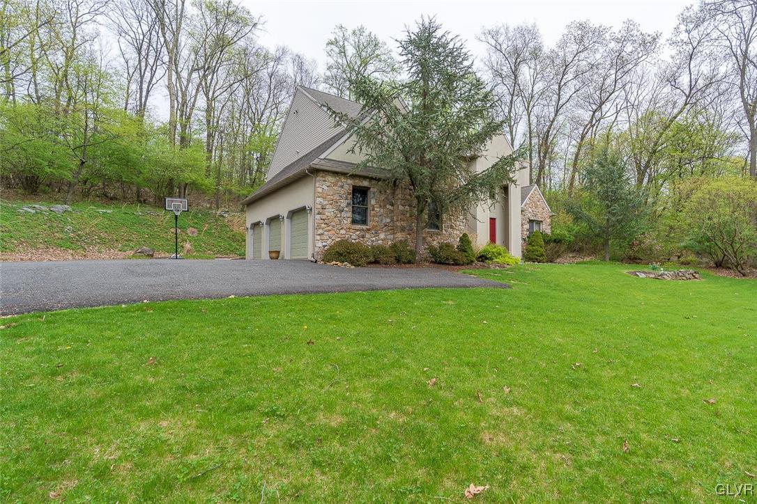 210 Landis Store Road Boyertown, PA 19512 - Photo 3 of 31 Gallery Image 3