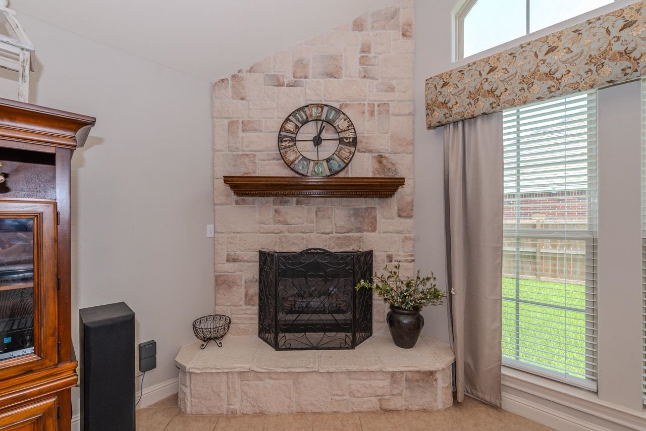 6120 Westchase Loop Lumberton, TX 77657 - Photo 6 of 44