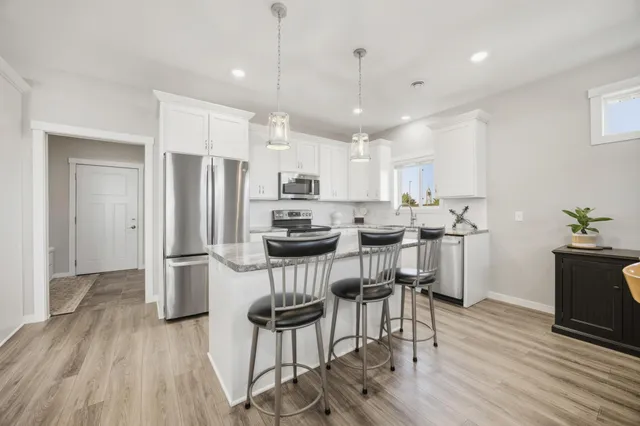 $329,900 | 660 Voyager Drive, Alexandria, MN 56308