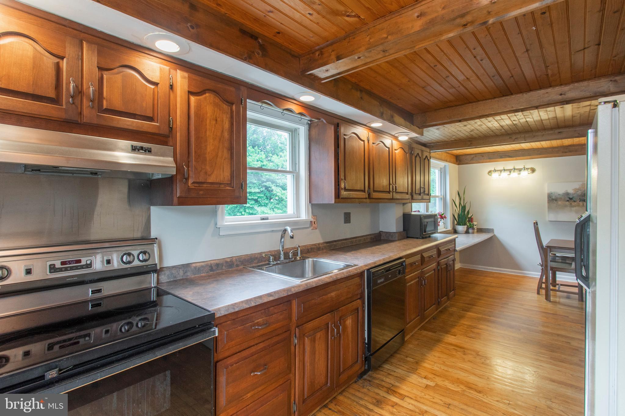 1211 Herschel Road Philadelphia, PA 19116 - Photo 9 of 33 Gallery Image 9