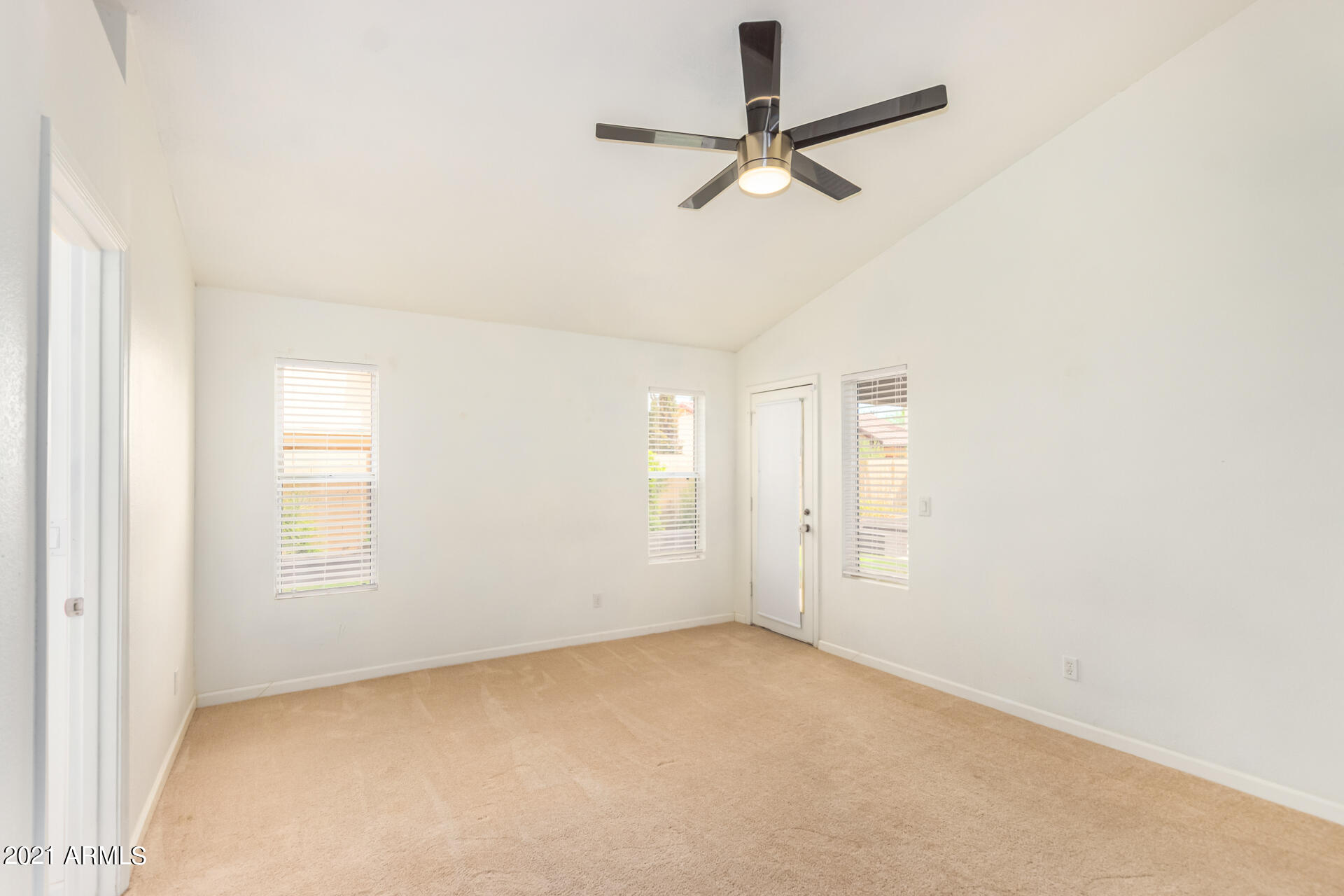 444 East Silver Creek Road Gilbert, AZ 85296 - Photo 20 of 43 0020-20 - Silver Creek