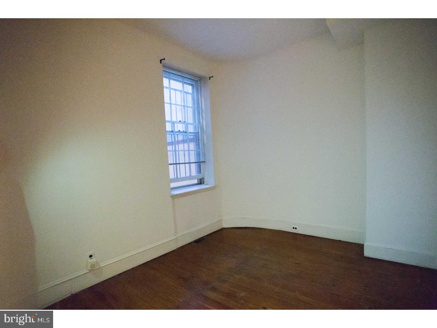 729 Spruce Street, Unit 1F Philadelphia, PA 19106 - Photo 13 of 15