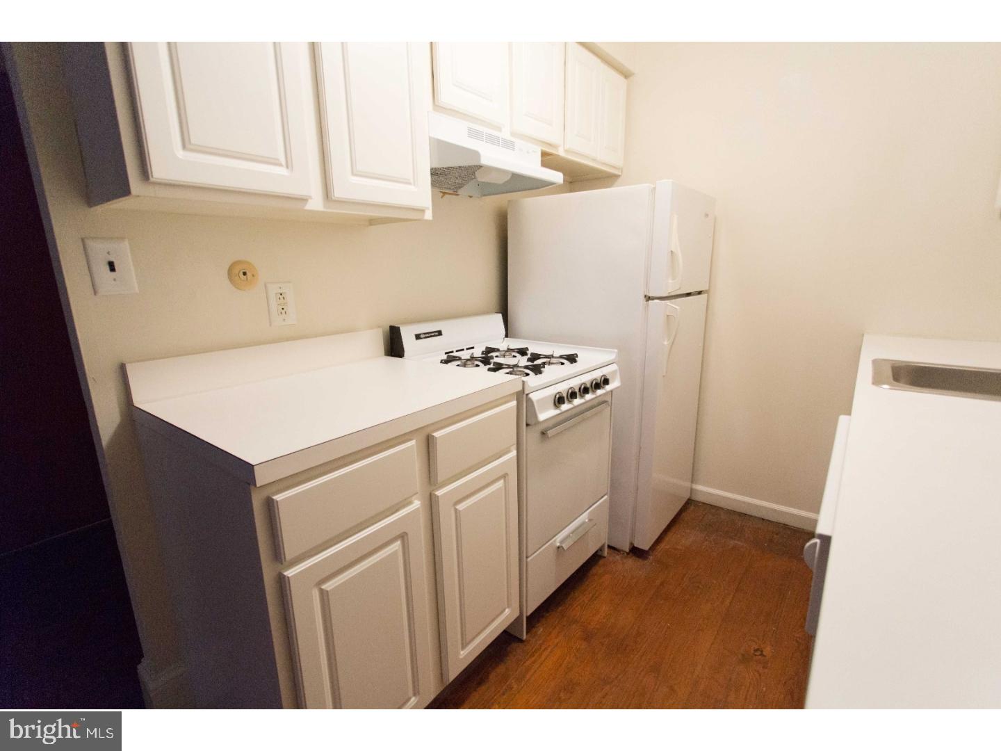 729 Spruce Street, Unit 1F Philadelphia, PA 19106 - Photo 6 of 15
