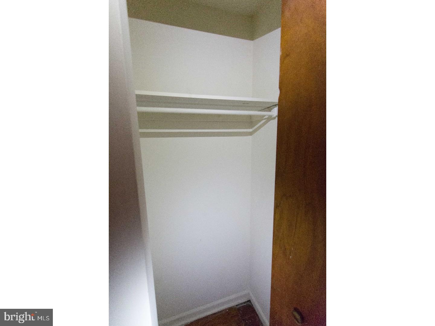 729 Spruce Street, Unit 1F Philadelphia, PA 19106 - Photo 8 of 15