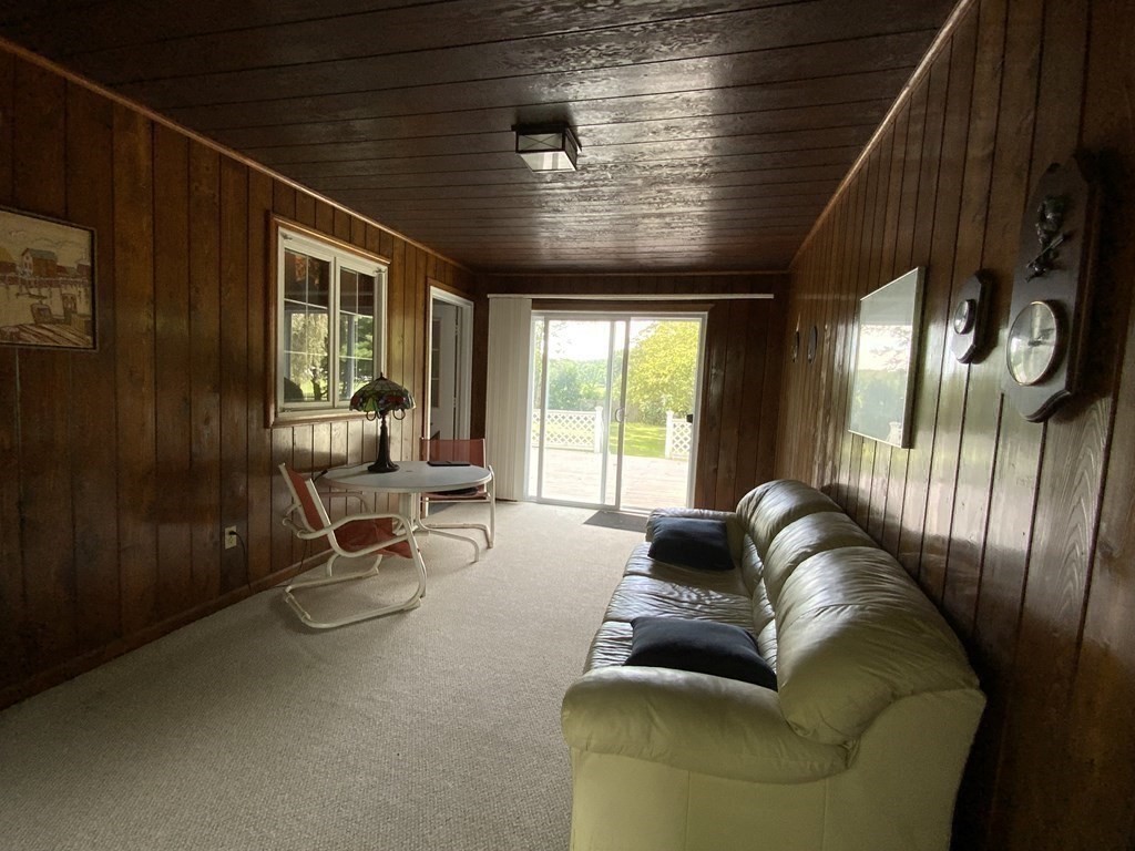 123 Plain Road Deerfield, MA 01373 - Photo 10 of 41 Gallery Image 10