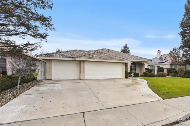 $669,999 | Undisclosed Address, Bakersfield, CA 93311