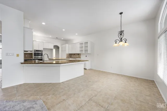 $669,999 | Undisclosed Address, Bakersfield, CA 93311