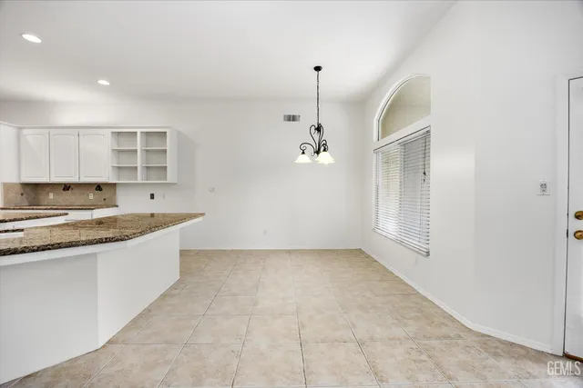 $669,999 | Undisclosed Address, Bakersfield, CA 93311
