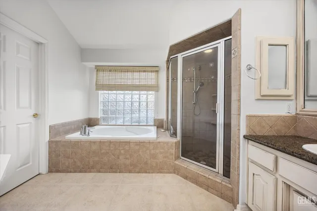 $669,999 | Undisclosed Address, Bakersfield, CA 93311