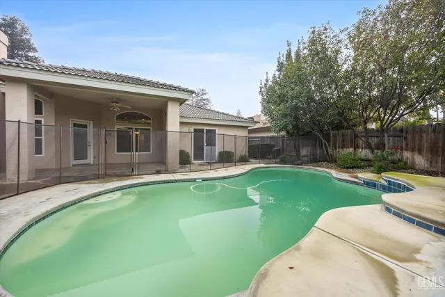 $669,999 | Undisclosed Address, Bakersfield, CA 93311