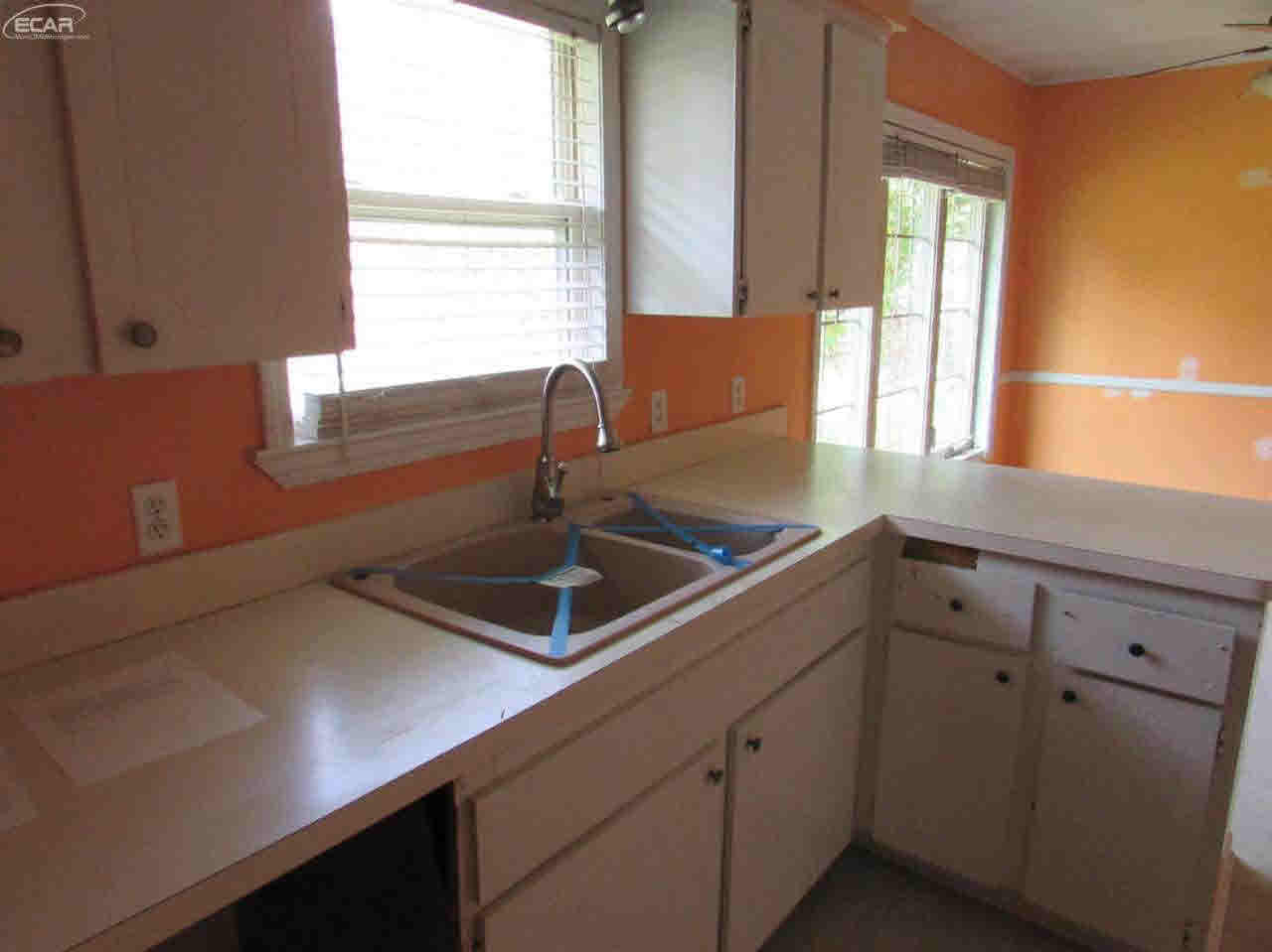 9026 Rhodes Road Goodrich, MI 48438 - Photo 7 of 19 21238529-6.JPG