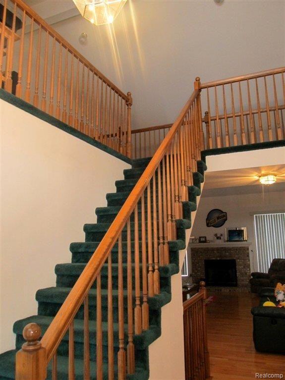 44466 Palmer Road Canton, MI 48188 - Photo 14 of 22 Staircase