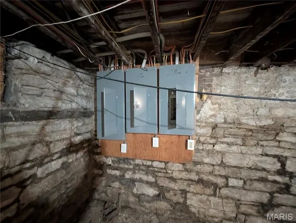 $549,900 | 3743 Wisconsin Avenue, St. Louis, MO 63118