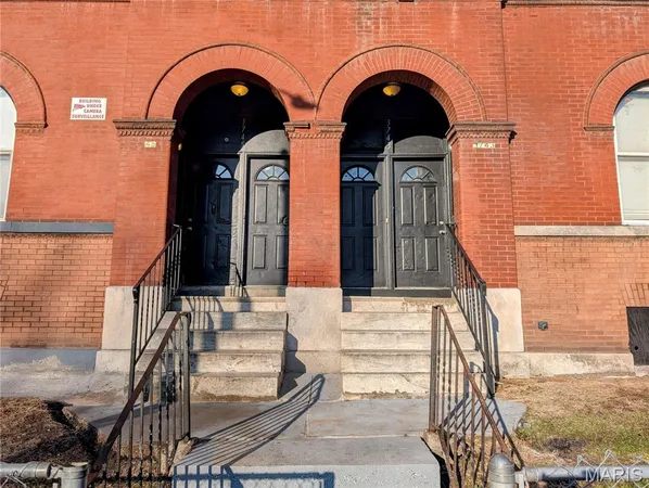 $549,900 | 3743 Wisconsin Avenue, St. Louis, MO 63118