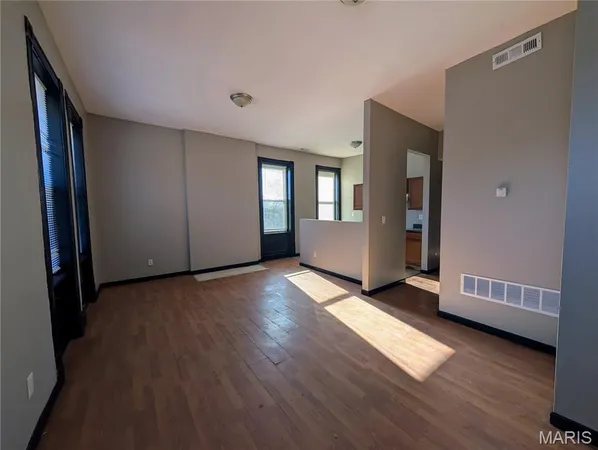 $549,900 | 3743 Wisconsin Avenue, St. Louis, MO 63118