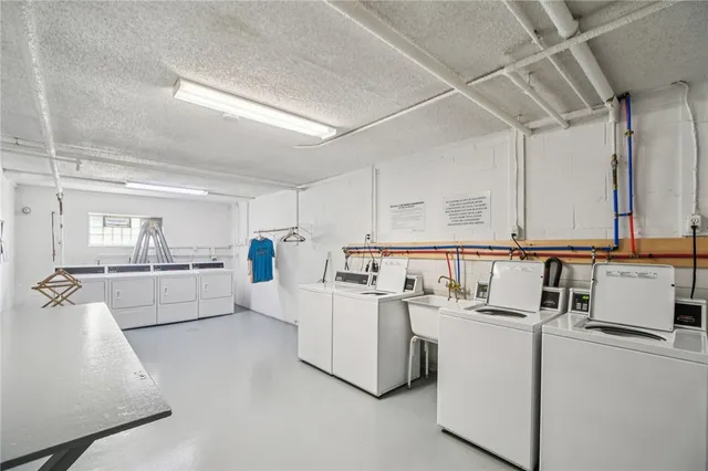 $160,000 | 305 Westage At The, Irondequoit, NY 14617