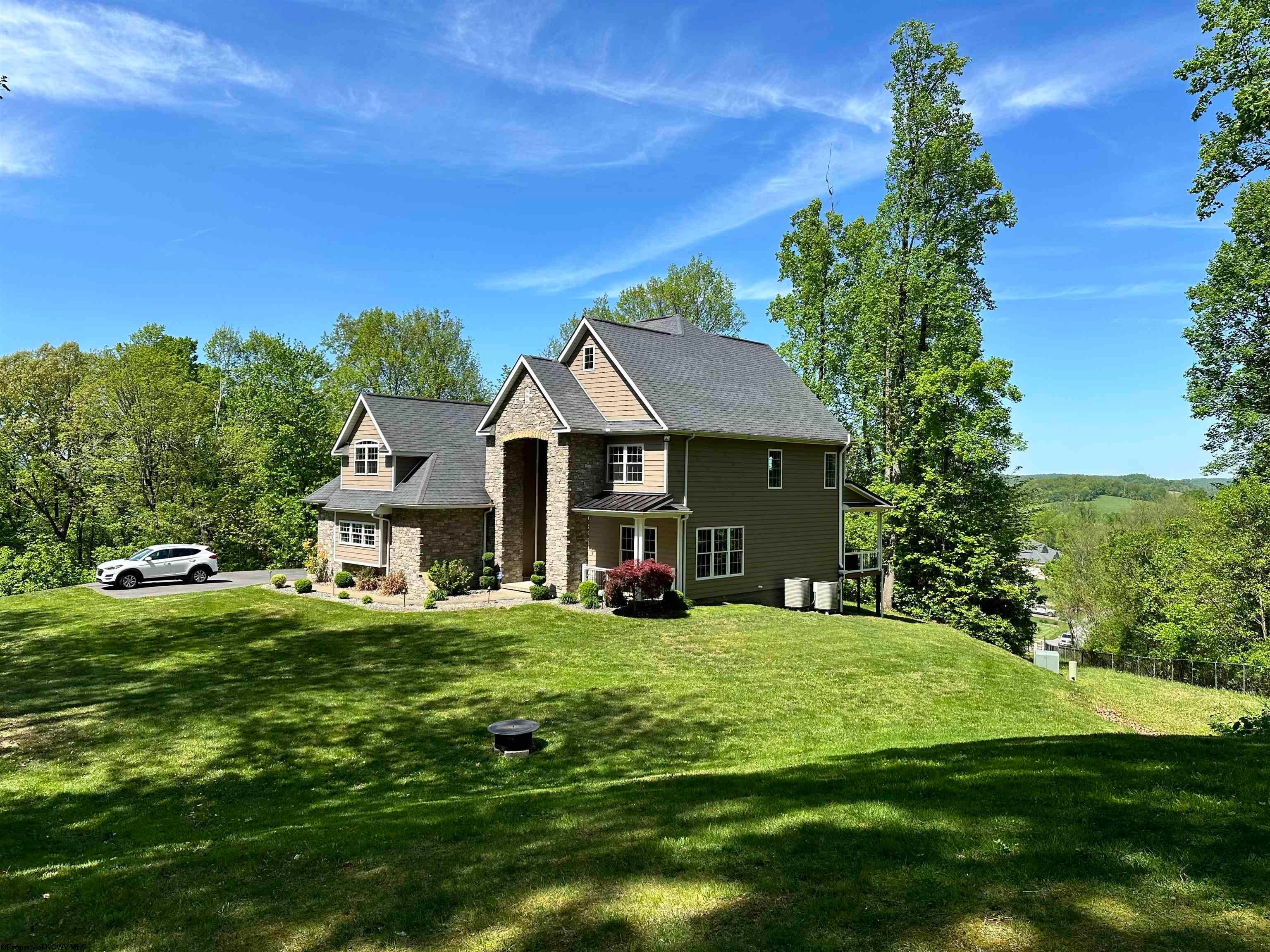 608 Montana Road Fairmont, WV 26554 - Photo 2 of 32 Gallery Image 2