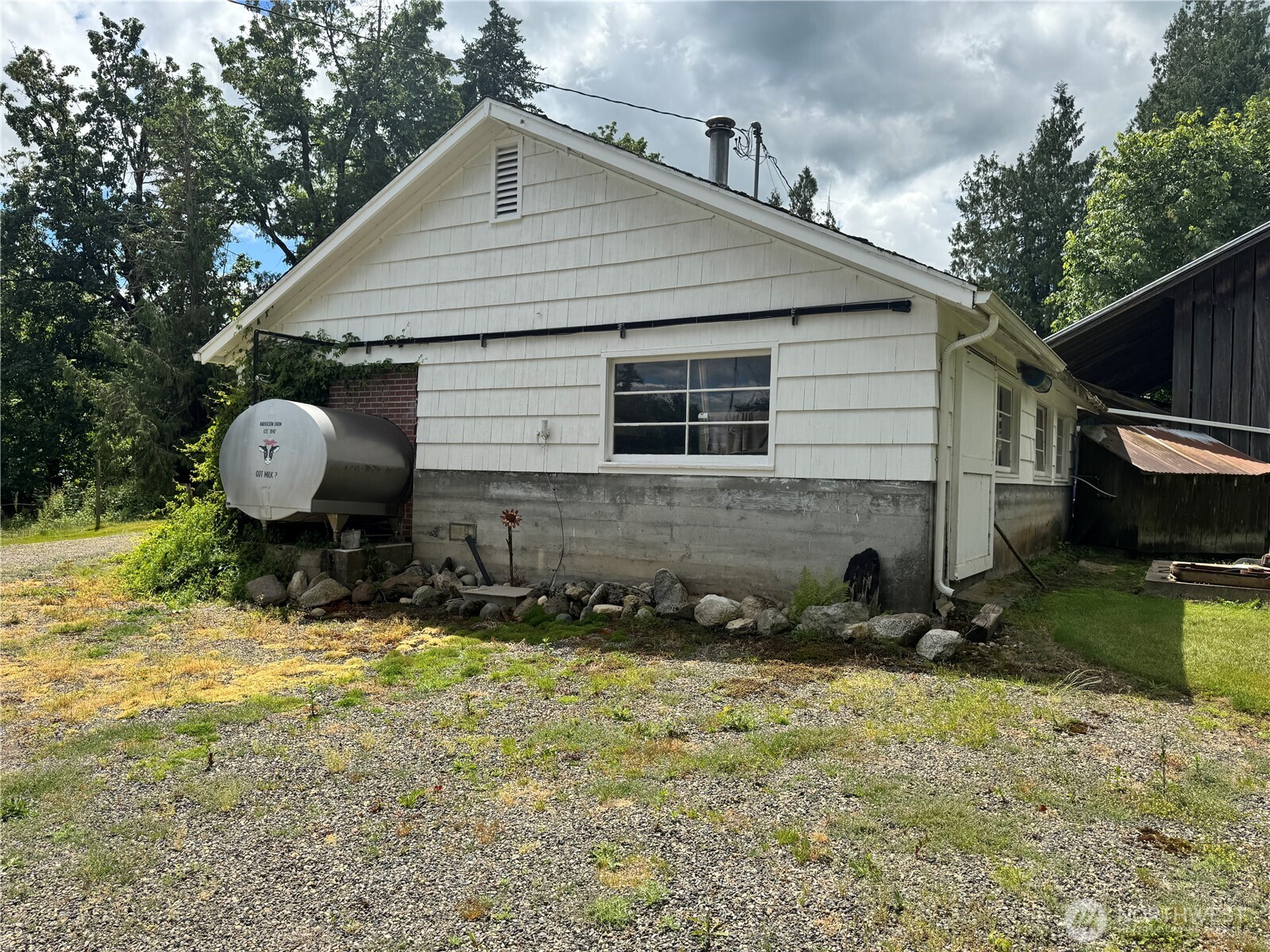 9541 Weidkamp Road Lynden, WA 98264 - Photo 25 of 36