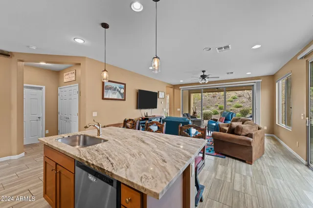 $2,800 | 3756 Goldmine Cyn Way, Wickenburg, AZ 85390