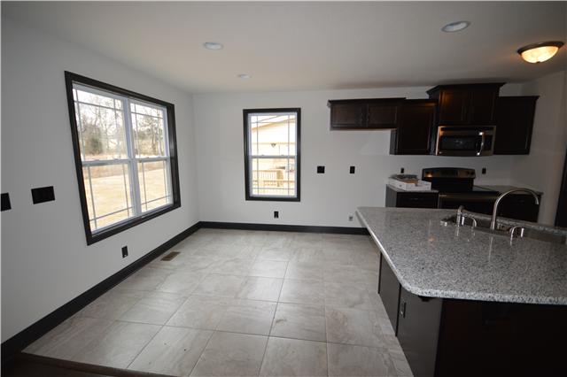79 Rossview Road Clarksville, TN 37043 - Photo 8 of 19 Gallery Image 8