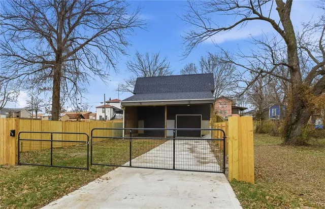 $165,000 | 219 West Culton Street, Warrensburg, MO 64093