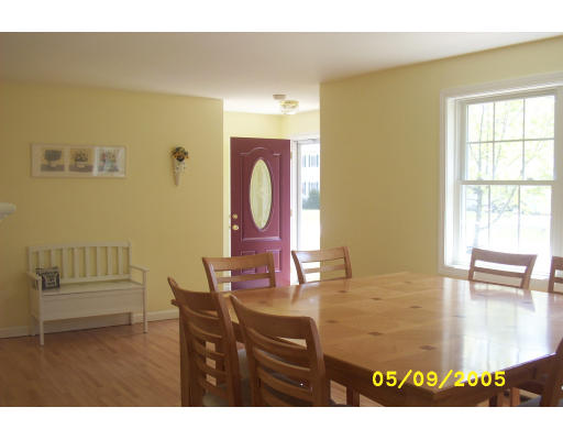 12 Fuller Road Chelmsford, MA 01824 - Photo 4 of 16 Gallery Image 4
