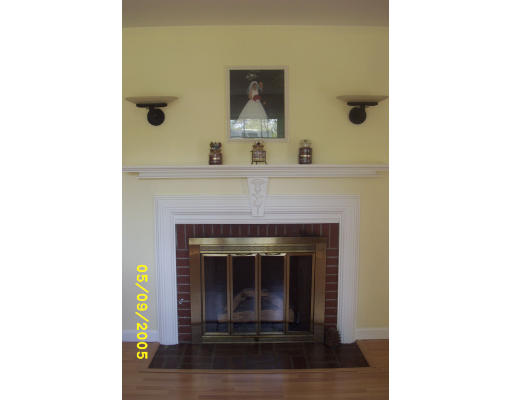 12 Fuller Road Chelmsford, MA 01824 - Photo 5 of 16 Gallery Image 5