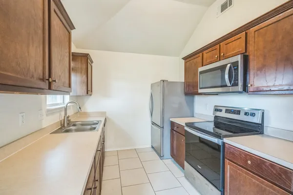 $1,475 | 224 Amber Lane, Jarrell, TX 76537