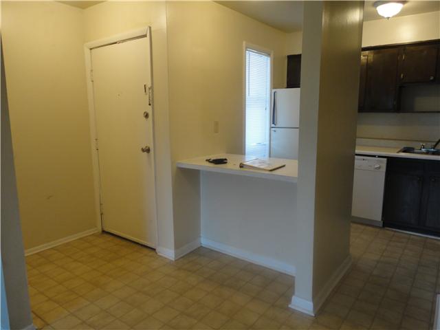 320 Welch Road, Unit M1 Nashville, TN 37211 - Photo 2 of 14 Welcome to 320 Welch Rd M1, downstairs unit with 1 bedroom and 1 bath; eat in breakfast bar with foyer