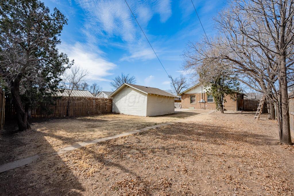 819 South Kentucky Street Amarillo, TX 79106 - Photo 20 of 23 backyard 2