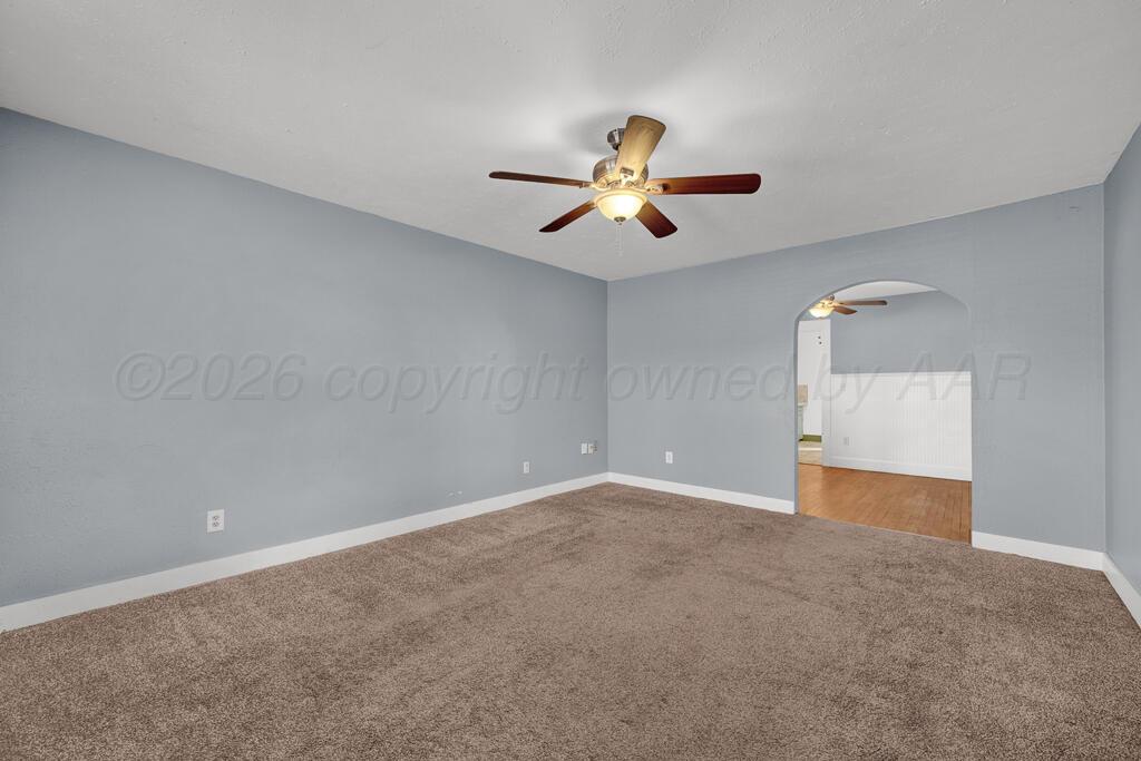 819 South Kentucky Street Amarillo, TX 79106 - Photo 7 of 23 living room 1