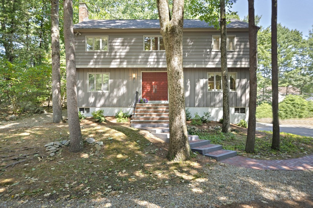 15 Village Gate Road Canton, MA 02021 - Photo 1 of 33 Gallery Image 1