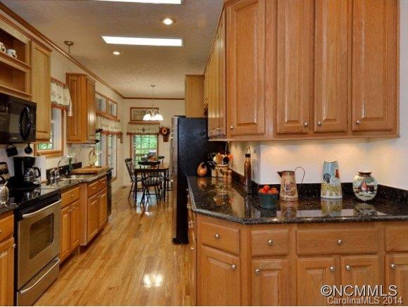 5003 East Fork Road Marshall, NC 28753 - Photo 11 of 24 Gallery Image 11