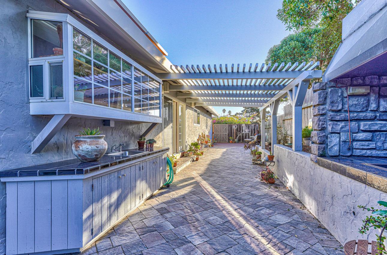 22511 Murietta Road Salinas, CA 93908 - Photo 17 of 58