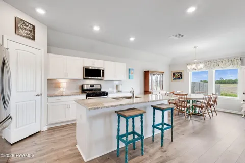 $292,000 | 6910 Spg Lk Drive, Maurice, LA 70555