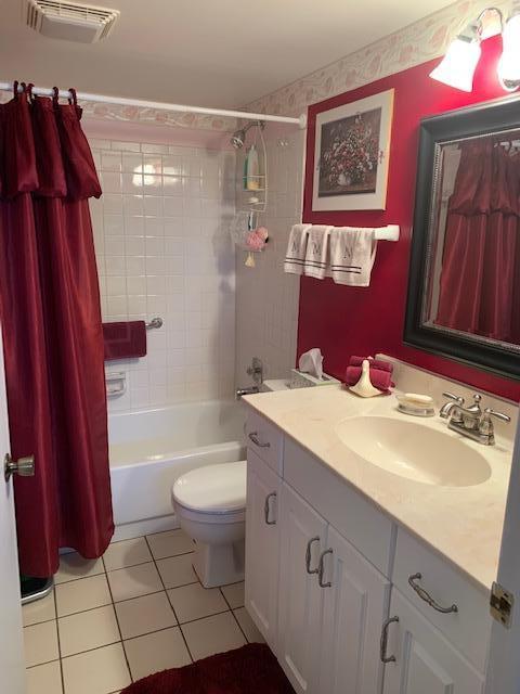 1950 Southwest Palm City Road Southwest, Unit 11105 Stuart, FL 34994 - Photo 18 of 28 Guest Bath