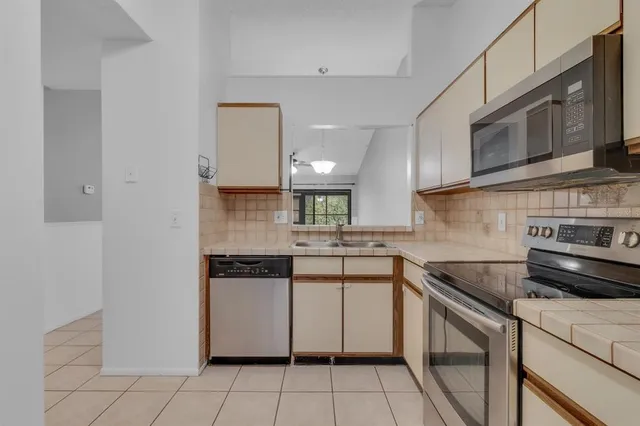 $275,000 | 2432 King Oak Court, St. Cloud, FL 34769