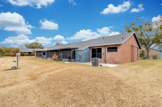 $275,000 | 2432 King Oak Court, St. Cloud, FL 34769