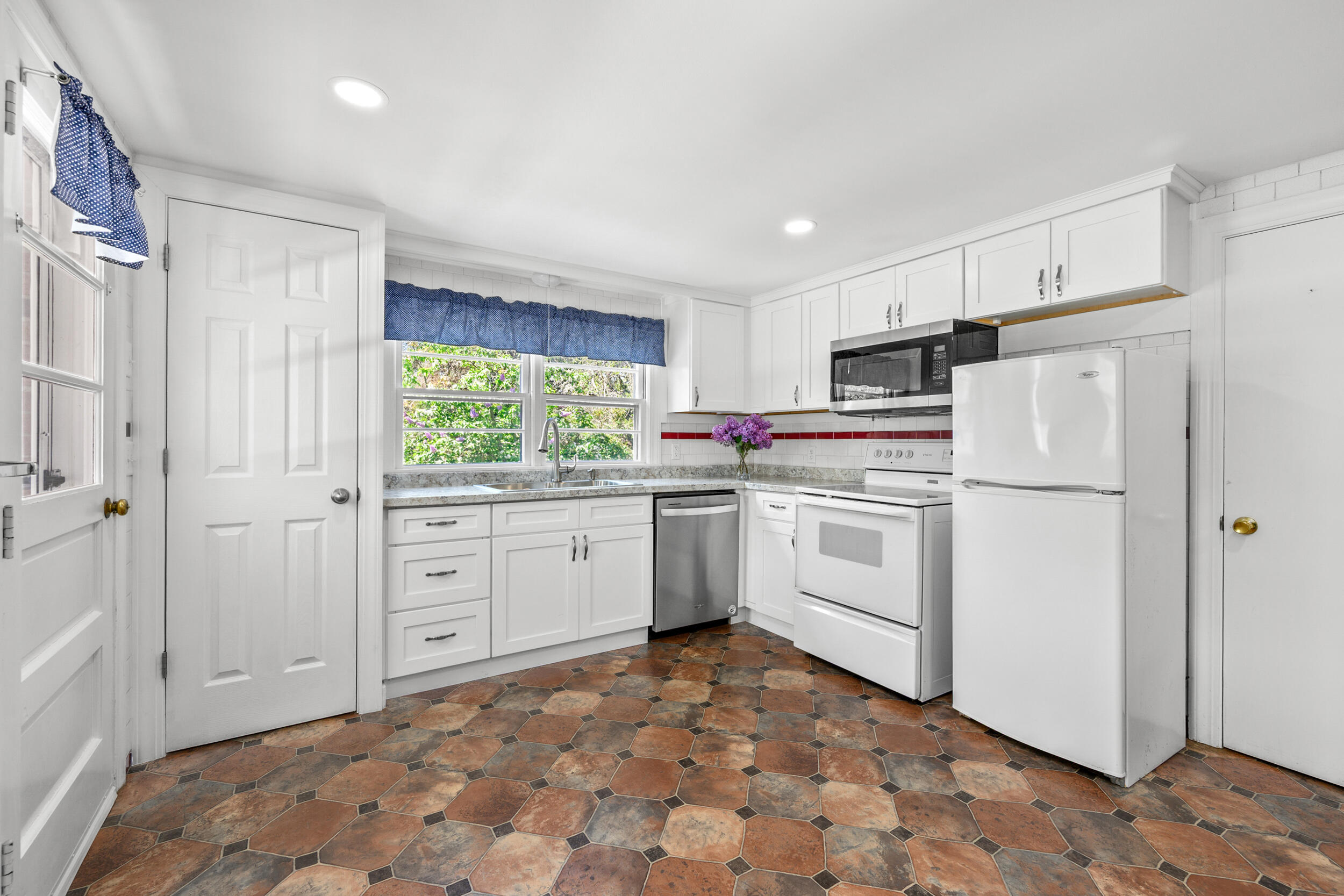129 Belmont Road West Harwich, MA 02671 - Photo 15 of 27 059_TMN1